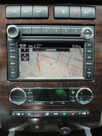 Ford Expedition EL 2008 photo 23