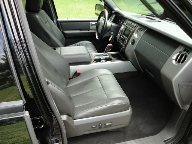Ford Expedition EL 2008 photo 25