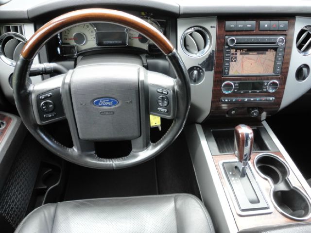 Ford Expedition EL 2008 photo 31