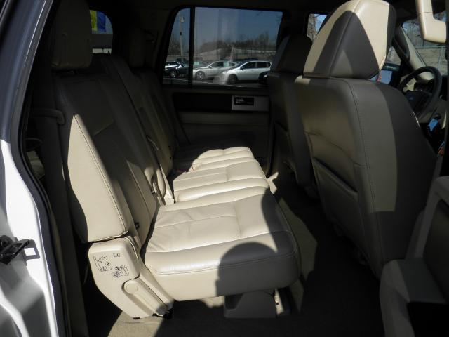 Ford Expedition EL 2008 photo 2