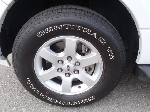 Ford Expedition EL 2009 photo 2