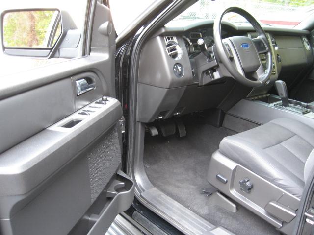 Ford Expedition EL 2009 photo 2