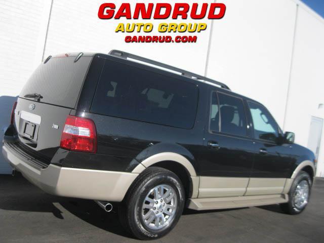 Ford Expedition EL 2010 photo 2