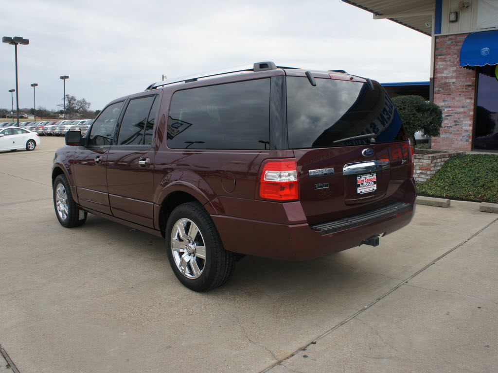 Ford Expedition EL 2010 photo 2