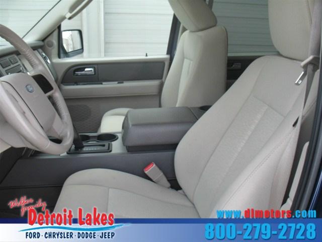 Ford Expedition EL 2010 photo 2