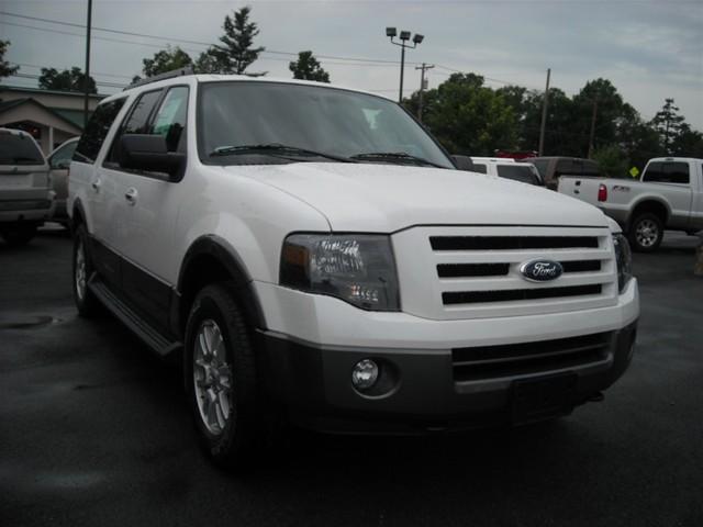 Ford Expedition EL 2011 photo 1