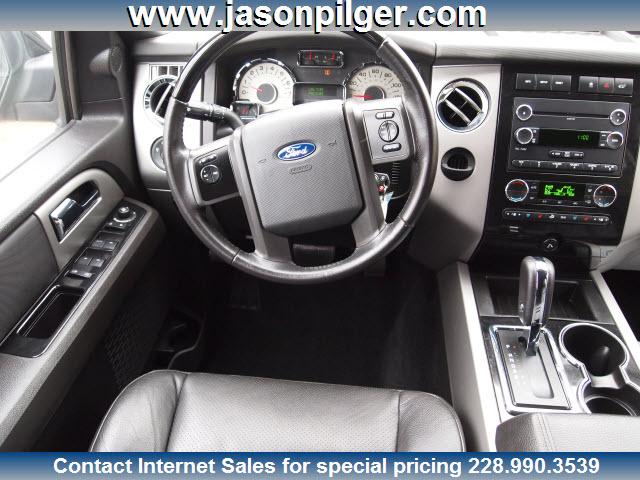 Ford Expedition EL 2011 photo 1