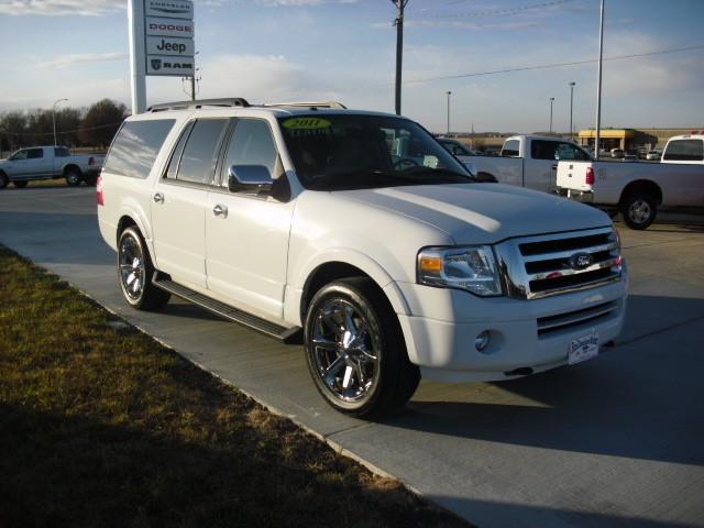 Ford Expedition EL 2011 photo 1