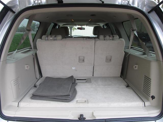 Ford Expedition EL 2011 photo 1