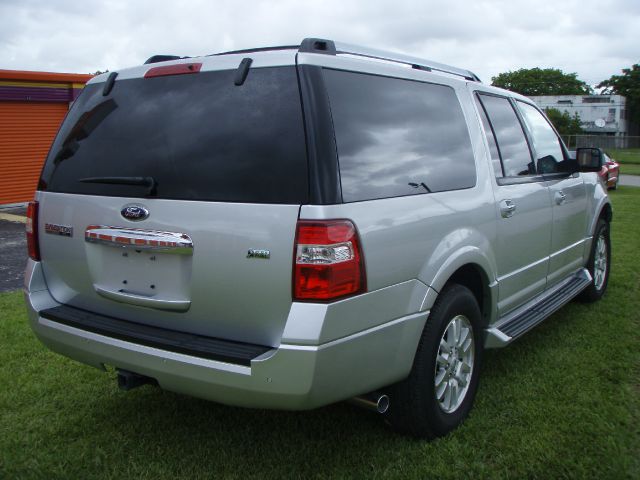 Ford Expedition EL RAM 2500 BIG HORN 4X4 LONG BED SUV
