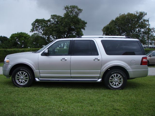Ford Expedition EL 2012 photo 25