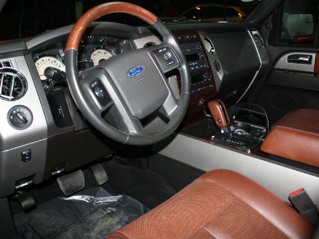 Ford Expedition EL 2012 photo 3