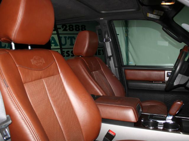 Ford Expedition EL 2012 photo 4