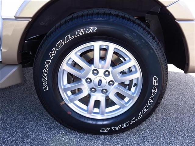 Ford Expedition EL 2013 photo 4