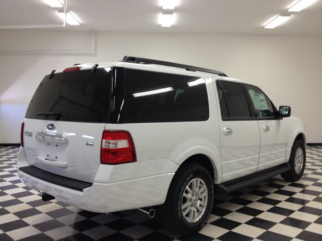 Ford Expedition EL 2013 photo 0