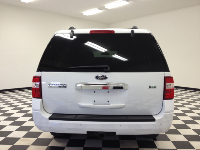 Ford Expedition EL 2013 photo 4