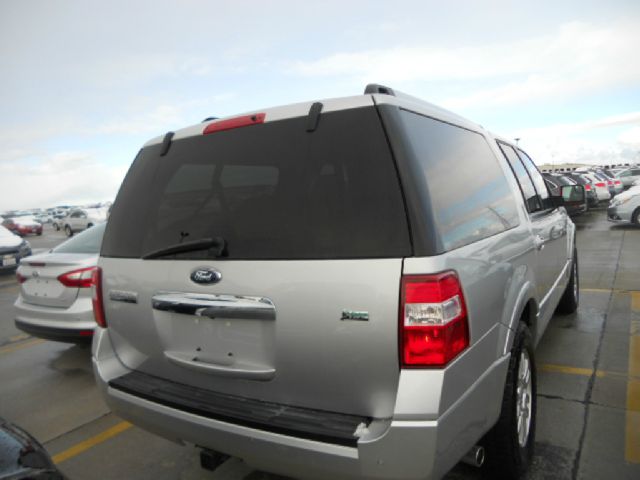 Ford Expedition EL 2013 photo 1