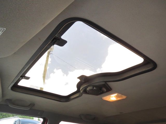 Ford Explorer SLT Mega Cab 4WD SUV