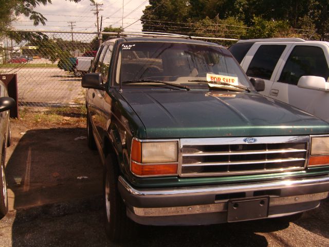 Ford Explorer SLT Mega Cab 4WD SUV