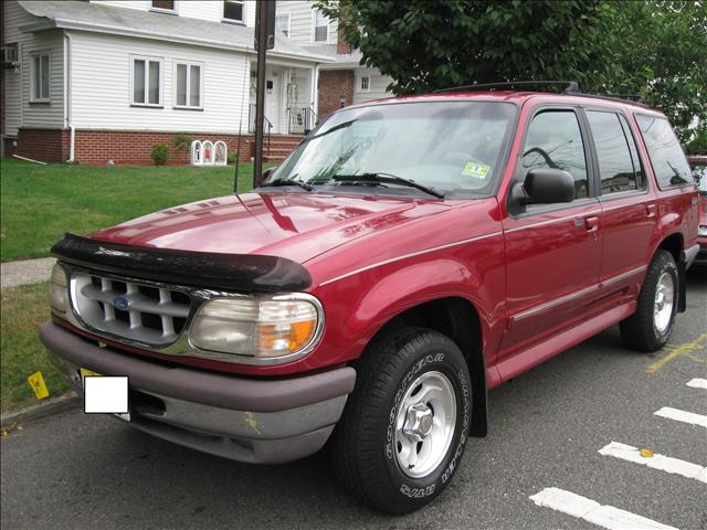 Ford Explorer ESi Sport Utility