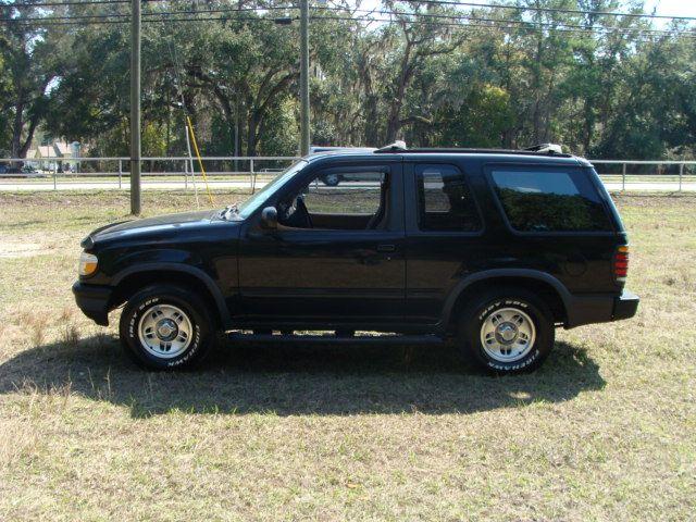 Ford Explorer 1996 photo 2