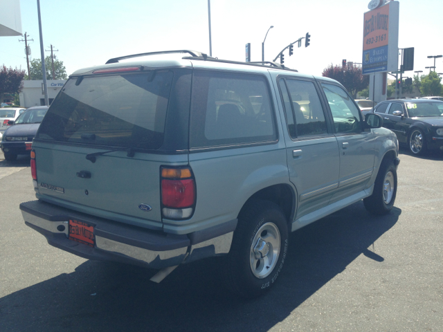 Ford Explorer 1996 photo 2
