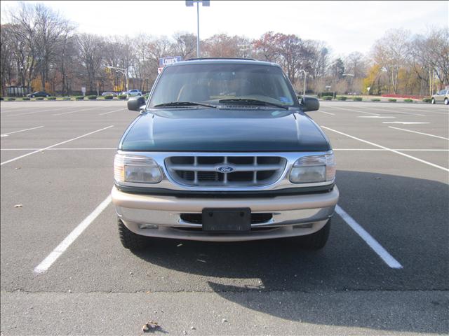 Ford Explorer 1996 photo 1