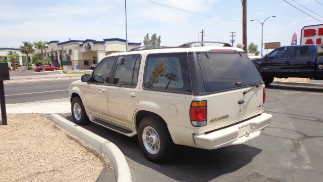 Ford Explorer SLT Mega Cab 4WD SUV