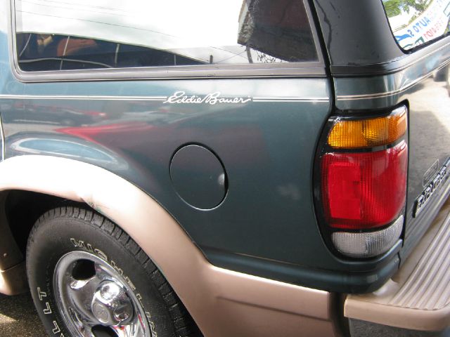 Ford Explorer 1996 photo 15