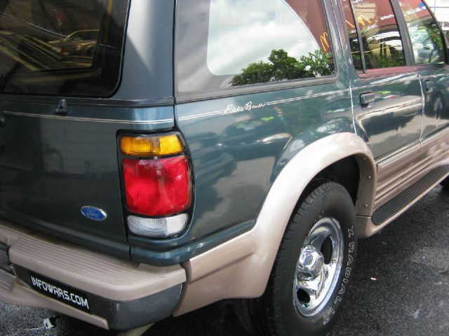 Ford Explorer 1996 photo 20