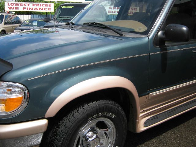 Ford Explorer 1996 photo 9