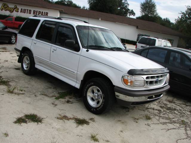 Ford Explorer 1996 photo 2