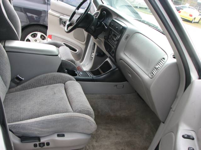 Ford Explorer 1996 photo 4