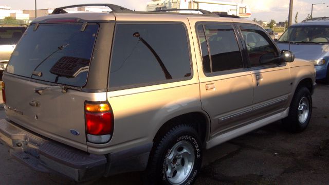 Ford Explorer 1997 photo 1