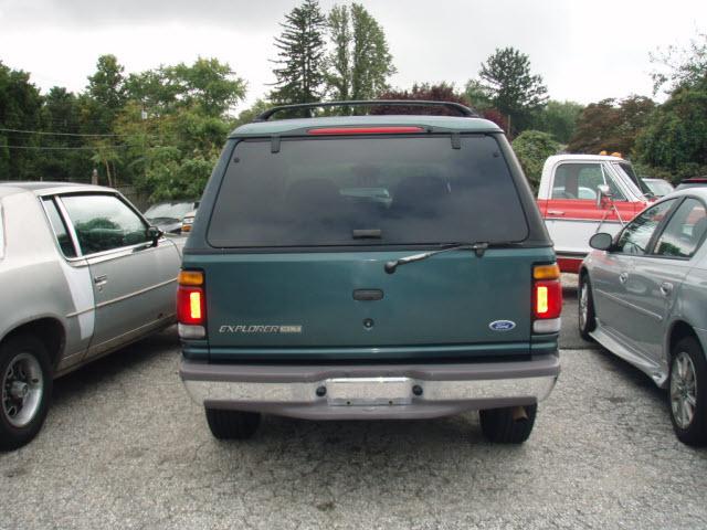 Ford Explorer 1997 photo 5