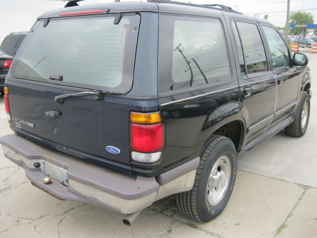 Ford Explorer 1997 photo 12