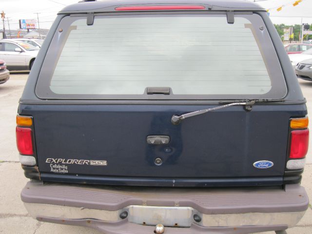 Ford Explorer 1997 photo 7