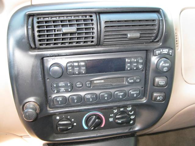 Ford Explorer 1997 photo 5