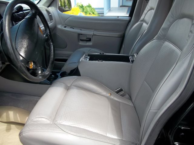 Ford Explorer 1997 photo 6