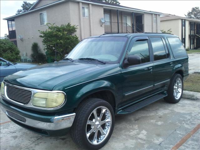 Ford Explorer 1997 photo 2