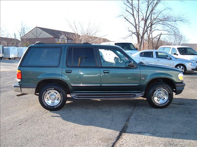 Ford Explorer 1997 photo 3