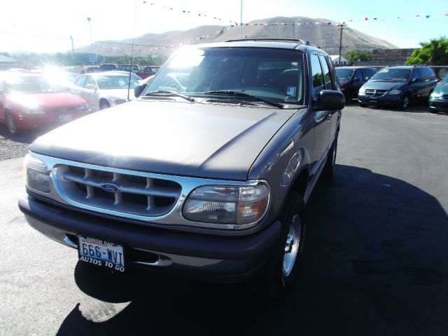 Ford Explorer 1997 photo 1
