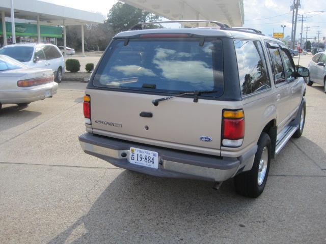 Ford Explorer 1997 photo 2