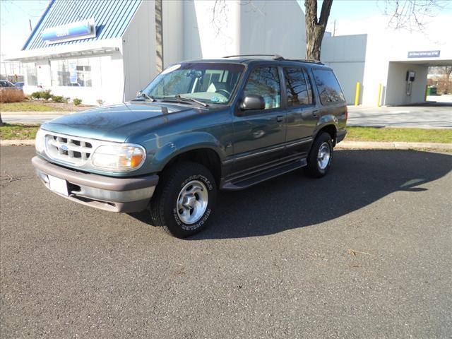 Ford Explorer ESi Sport Utility