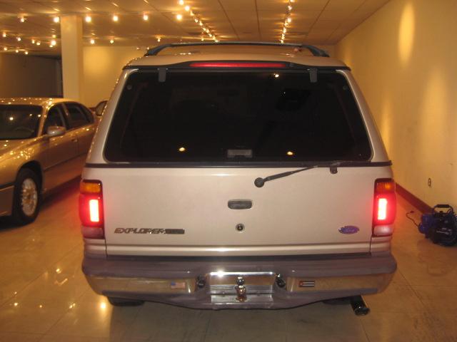 Ford Explorer 1997 photo 3