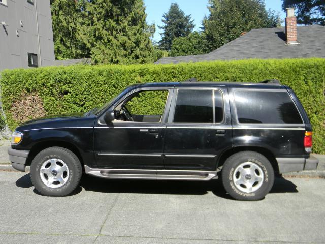 Ford Explorer 1997 photo 1