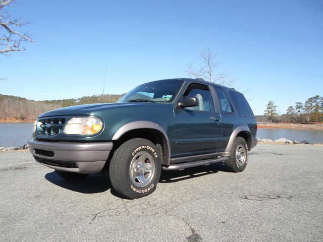 Ford Explorer 1997 photo 2