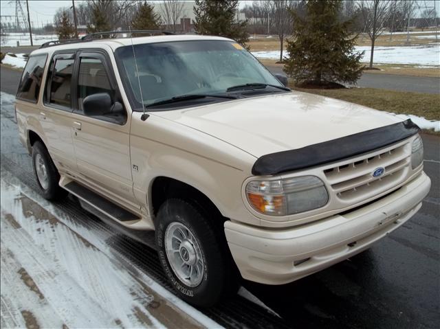 Ford Explorer 1997 photo 1