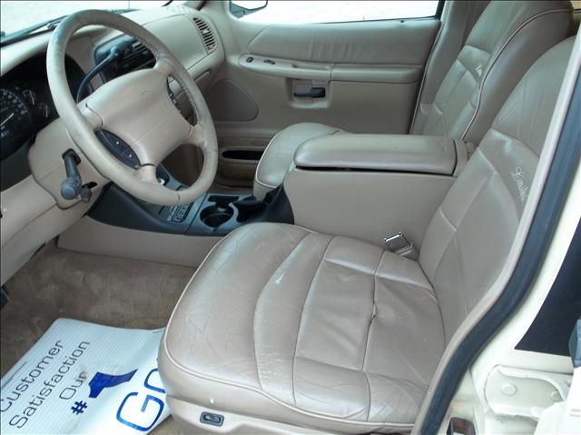 Ford Explorer 1997 photo 4
