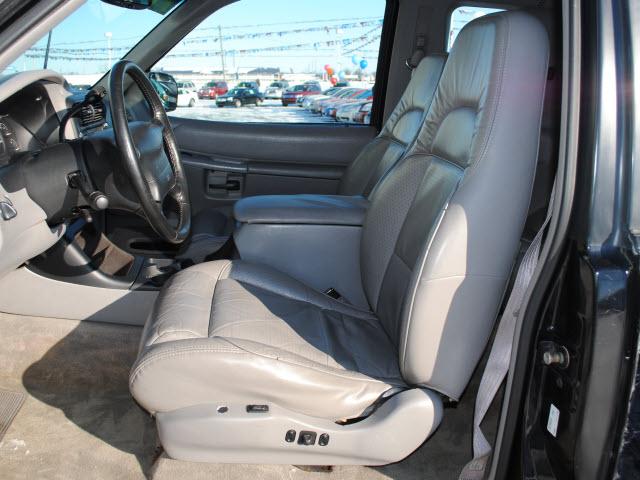 Ford Explorer 1997 photo 1
